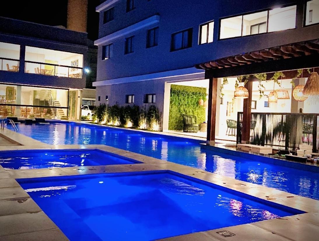 Paraiso Beach Hotel Акірас Екстер'єр фото